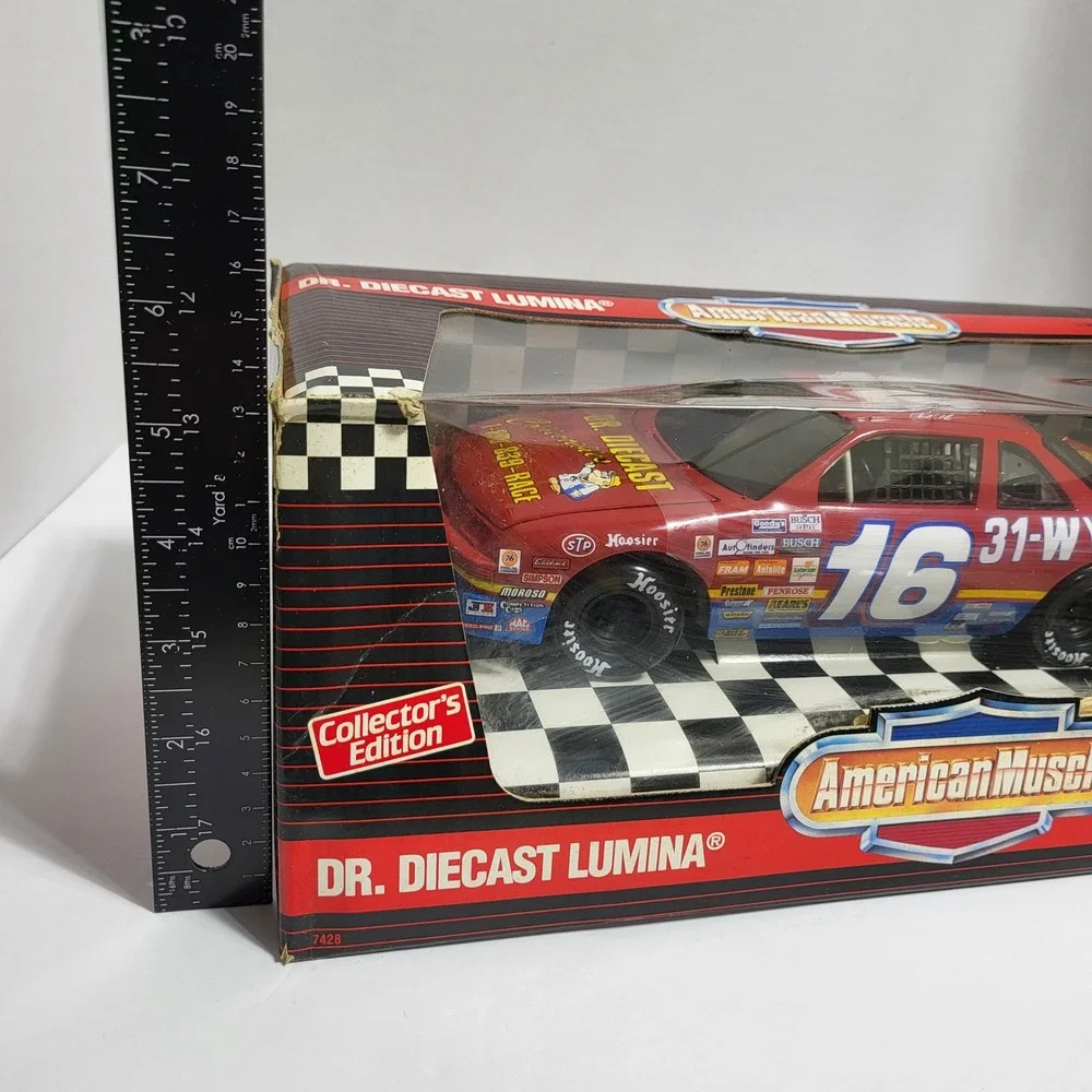 ERTL American Muscle 118 Scale Die Cast Dr Die Cast Lumina 16Collector's Edition